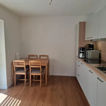 Apartmenthaus Kareth شقة