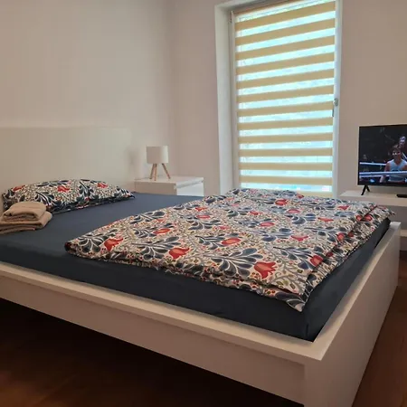 شقة Apartmenthaus Kareth *