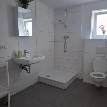 Apartmenthaus Kareth شقة