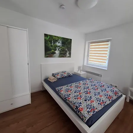 Apartmenthaus Kareth شقة *